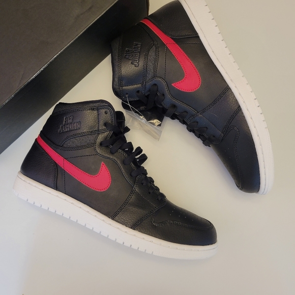 Air Jordan 1 GS 'Rare Air' “VARSITY RED” New Never been Worn - Picture 9 of 13